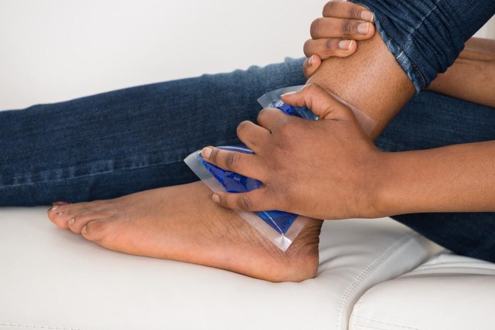 Best Ways To Keep A Sprained Foot Comfortable And Supported During Daily Activities Best Ways To Keep A Sprained Foot Comfortable And Supported During Daily Activities